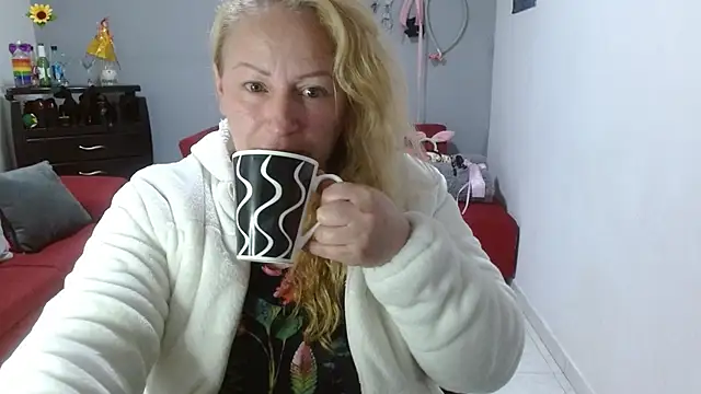 emperabigbootybigass online show from 01.13.25