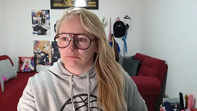 emperabigbootybigass online show from 10.17.25