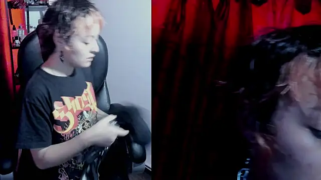 Snapshot of Baby_Punk chatting on 01.25.25 Baby Punk online show from 01.25.25