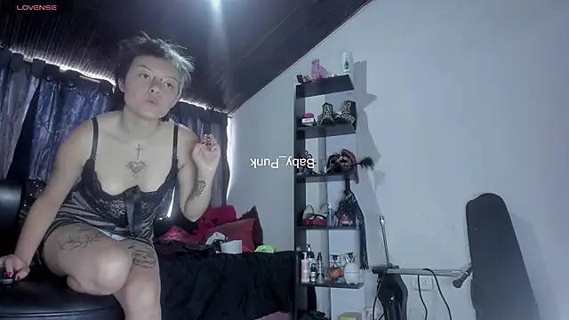 Snapshot of Baby_Punk chatting on 09.14.25 Baby Punk online show from 09.14.25