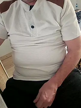 Snapshot of KnownObligation1 chatting on 02.15.26 KnownObligation1 online show from 02.15.26