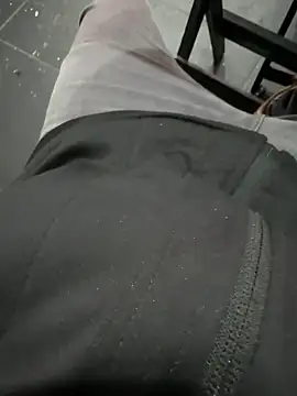 Farias8837 online show from 10.31.25