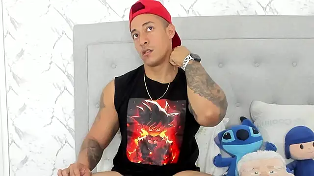 Snapshot of luigiferrara chatting on 03.16.25 luigiferrara online show from 03.16.25