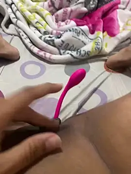 Snapshot of ANYLU19 chatting on 01.19.25 ANYLU19 online show from 01.19.25