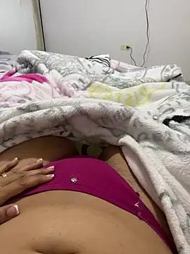 Snapshot of ANYLU19 chatting on 10.25.25 ANYLU19 online show from 10.25.25