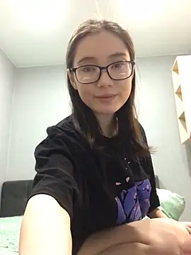 Milka23 online show from 02.14.25