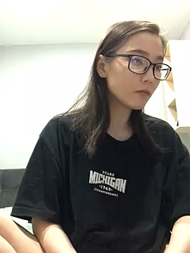 Milka23 online show from 02.16.25