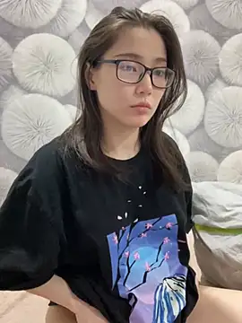 Milka23 online show from 03.16.25