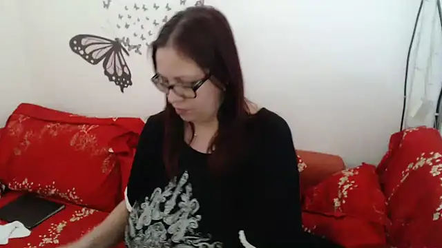 Snapshot of LadyHellene chatting on 01.16.25 LadyHellene online show from 01.16.25