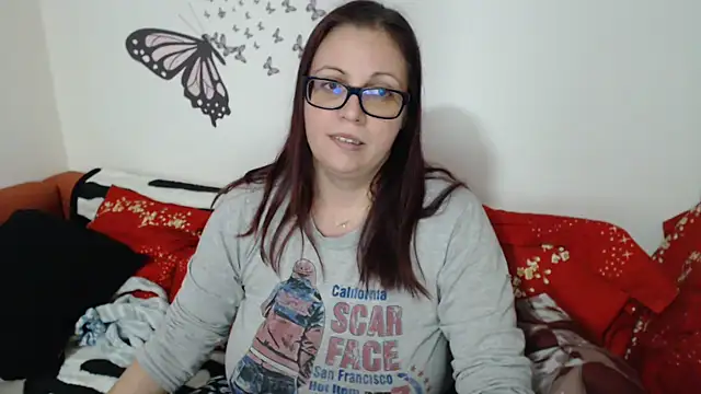 Snapshot of LadyHellene chatting on 02.05.25 LadyHellene online show from 02.05.25