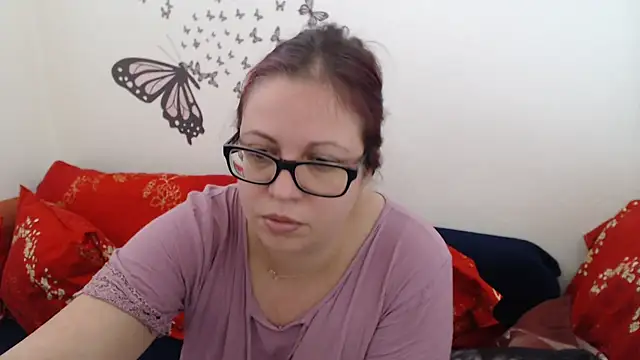 Snapshot of LadyHellene chatting on 03.01.25 LadyHellene online show from 03.01.25