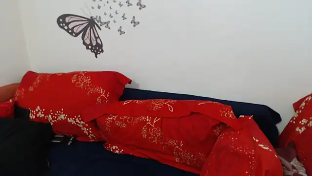 Snapshot of LadyHellene chatting on 03.11.25 LadyHellene online show from 03.11.25