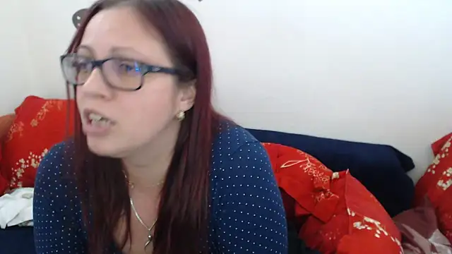 Snapshot of LadyHellene chatting on 03.12.25 LadyHellene online show from 03.12.25