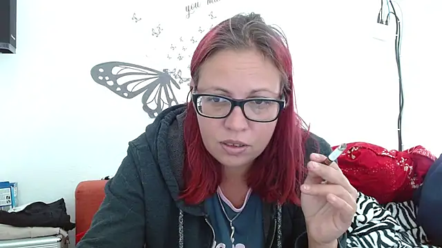 Snapshot of LadyHellene chatting on 09.18.25 LadyHellene online show from 09.18.25