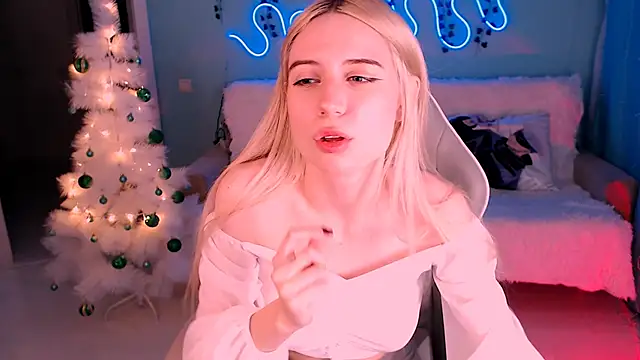 Snapshot of Sweet_Richal chatting on 12.27.24 Sweet Richal online show from 12.27.24