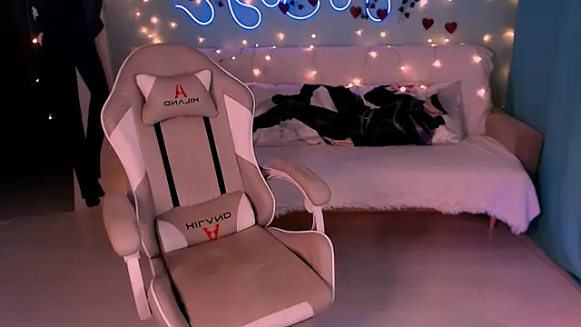 Snapshot of Sweet_Richal chatting on 02.23.25 Sweet Richal online show from 02.23.25