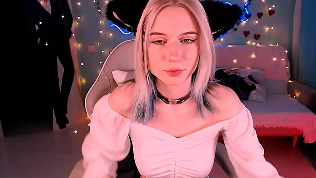 Snapshot of Sweet_Richal chatting on 03.21.25 Sweet Richal online show from 03.21.25