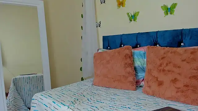 cristalwalker   online show from 02.04.25