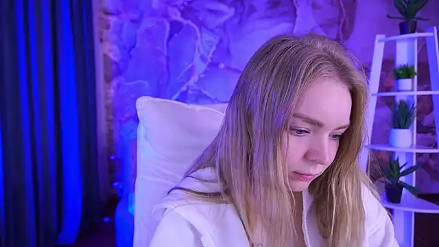 EmilySunshineS online show from 11.10.25