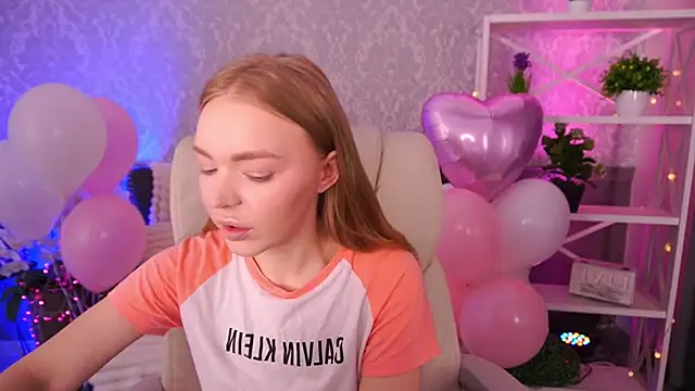 EmilySunshineS online show from 02.16.26