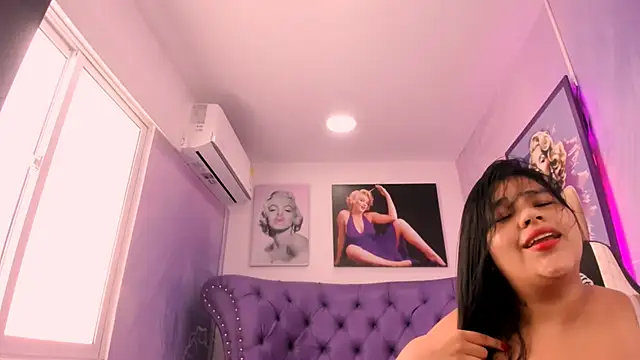 emma  milk  online show from 03.18.25