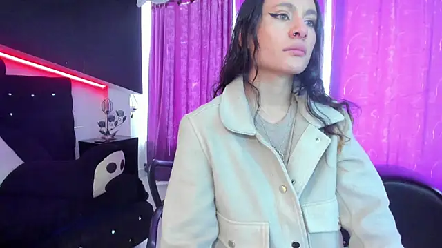 Coral Gibson online show from 09.20.25