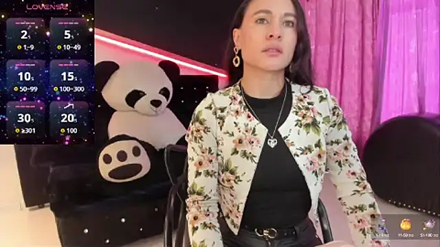 Coral Gibson online show from 10.09.25