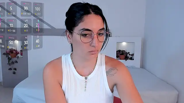 ScarlettWet9 online show from 11.19.25