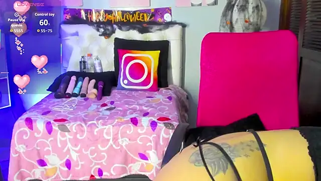 Snapshot of _Pamela_ebony chatting on 10.27.25 Pamela ebony online show from 10.27.25