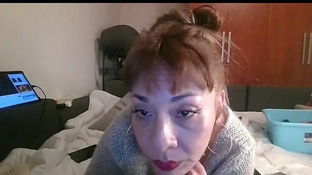 KarolinaReaper online show from 02.22.25