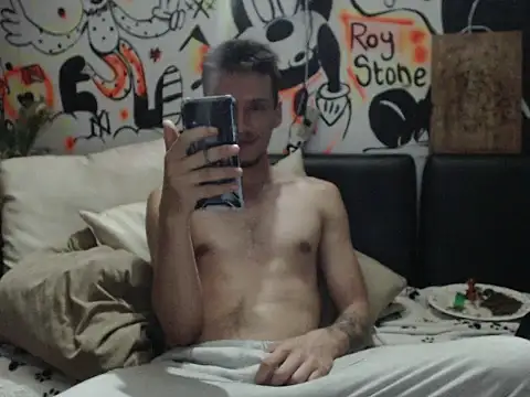 roystonee01 online show from 09.27.25