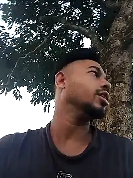 arafat mia online show from 10.25.25