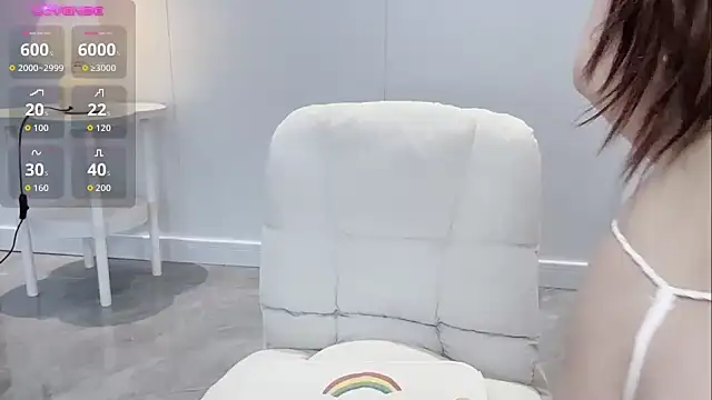 jiaozi-kiss online show from 10.21.25