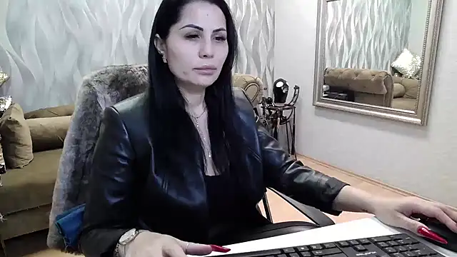 Sara Poison online show from 10.11.25