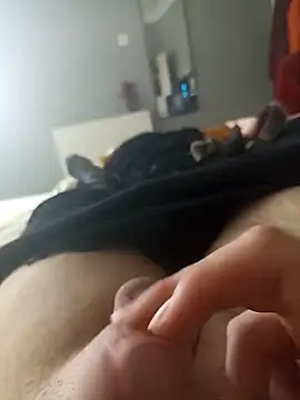 Snapshot of 18liksekeryarrak chatting on 12.13.24 18liksekeryarrak online show from 12.13.24