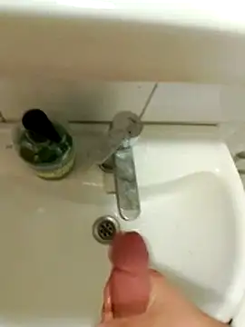 Snapshot of 18liksekeryarrak chatting on 10.21.25 18liksekeryarrak online show from 10.21.25