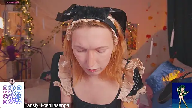 Snapshot of koshkasenpai chatting on 10.21.25 koshkasenpai online show from 10.21.25