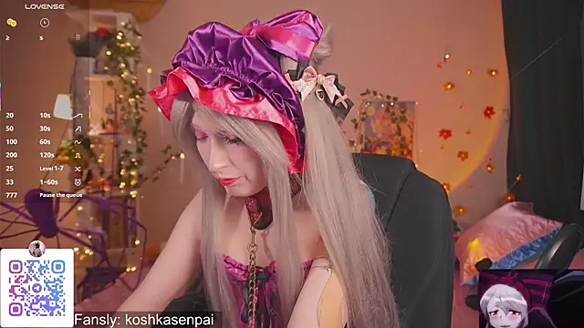 Snapshot of koshkasenpai chatting on 10.22.25 koshkasenpai online show from 10.22.25