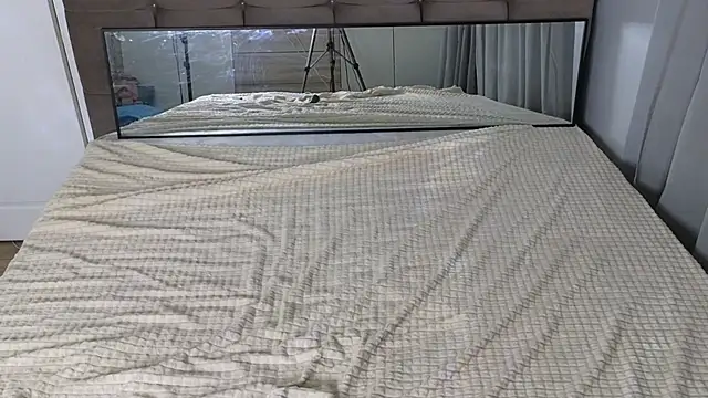 Snapshot of magnificent_angel chatting on 03.12.25 magnificent angel online show from 03.12.25