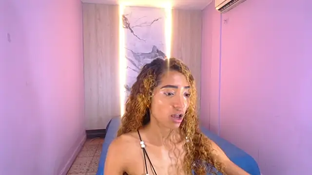 Charlotte Love10 online show from 01.21.25