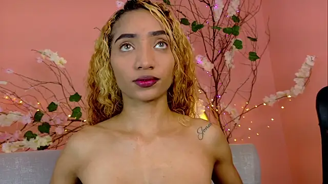 Charlotte Love10 online show from 11.08.25