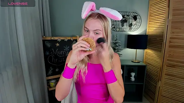 Aria69Stars online show from 12.16.25