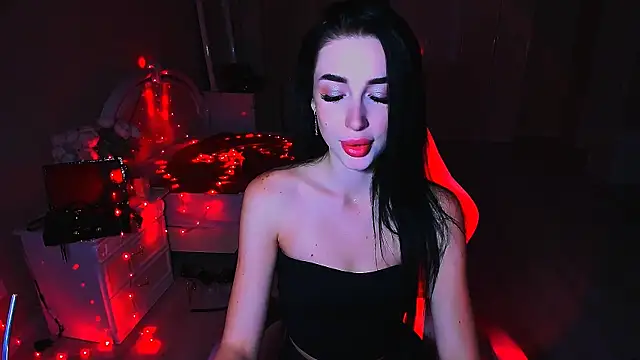 lovely desire online show from 10.22.25