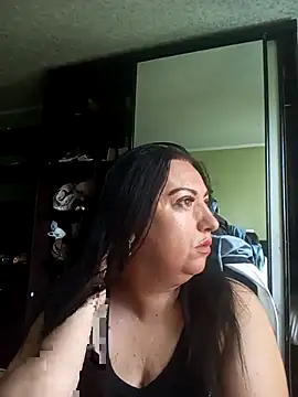 Snapshot of Veronica-Celie chatting on 05.23.26 Veronica-Celie online show from 05.23.26
