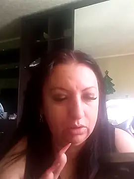 Snapshot of Veronica-Celie chatting on 05.30.26 Veronica-Celie online show from 05.30.26