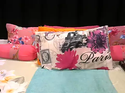 Pearl 00 online show from 06.03.26