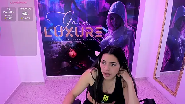 Leah Means  online show from 02.06.25