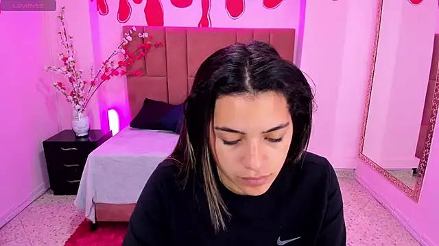 Leah Means  online show from 02.25.25