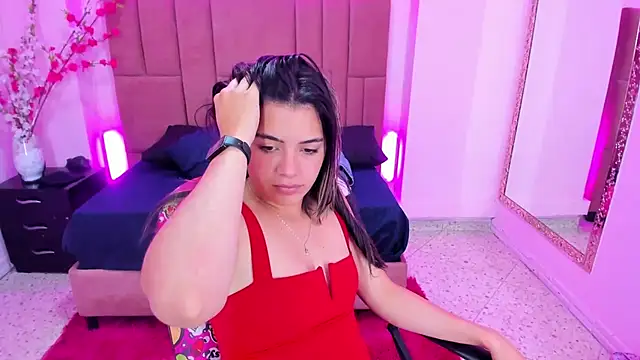 Leah Means  online show from 03.08.25