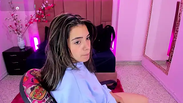 Leah Means  online show from 03.17.25